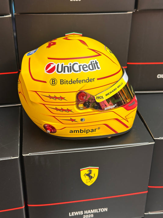 Bell 1:2 Scuderia Ferrari 2025 Lewis Hamilton Helmet