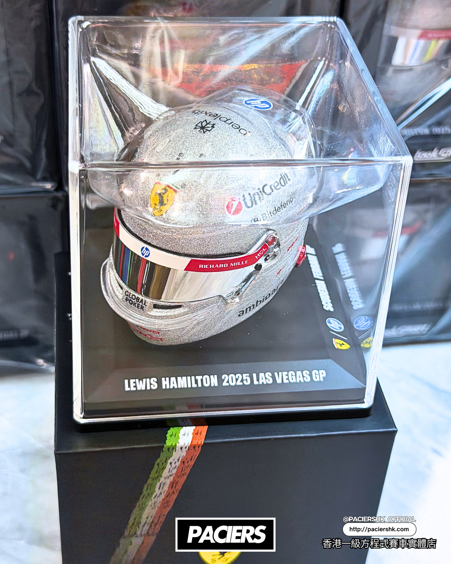 Looksmart 1:5 Scuderia Ferrari 2025 Lewis Hamilton Las Vegas Helmet