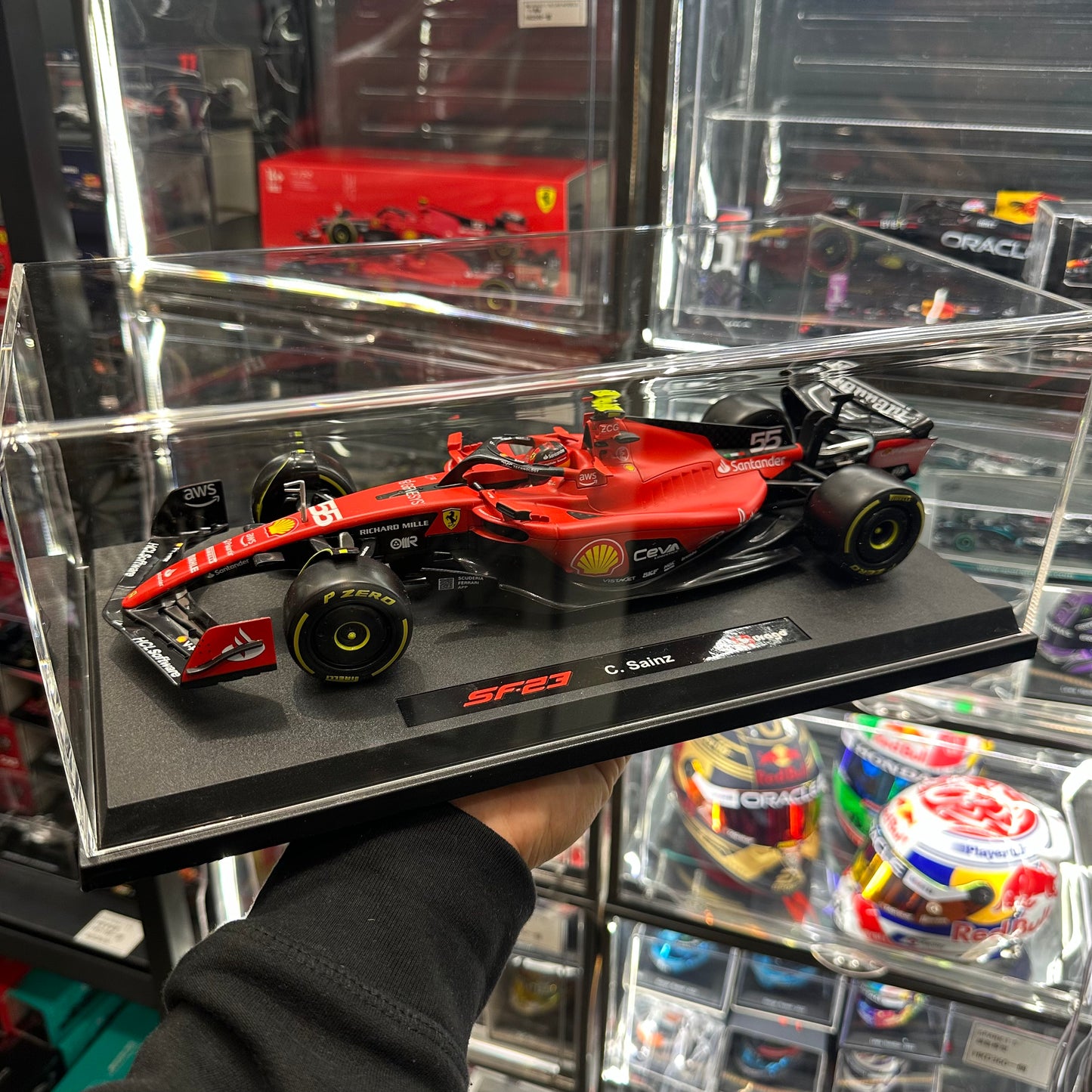 Bburago 1:18 Scuderia Ferrari 2023 SF-23 with Drivers & Showcase