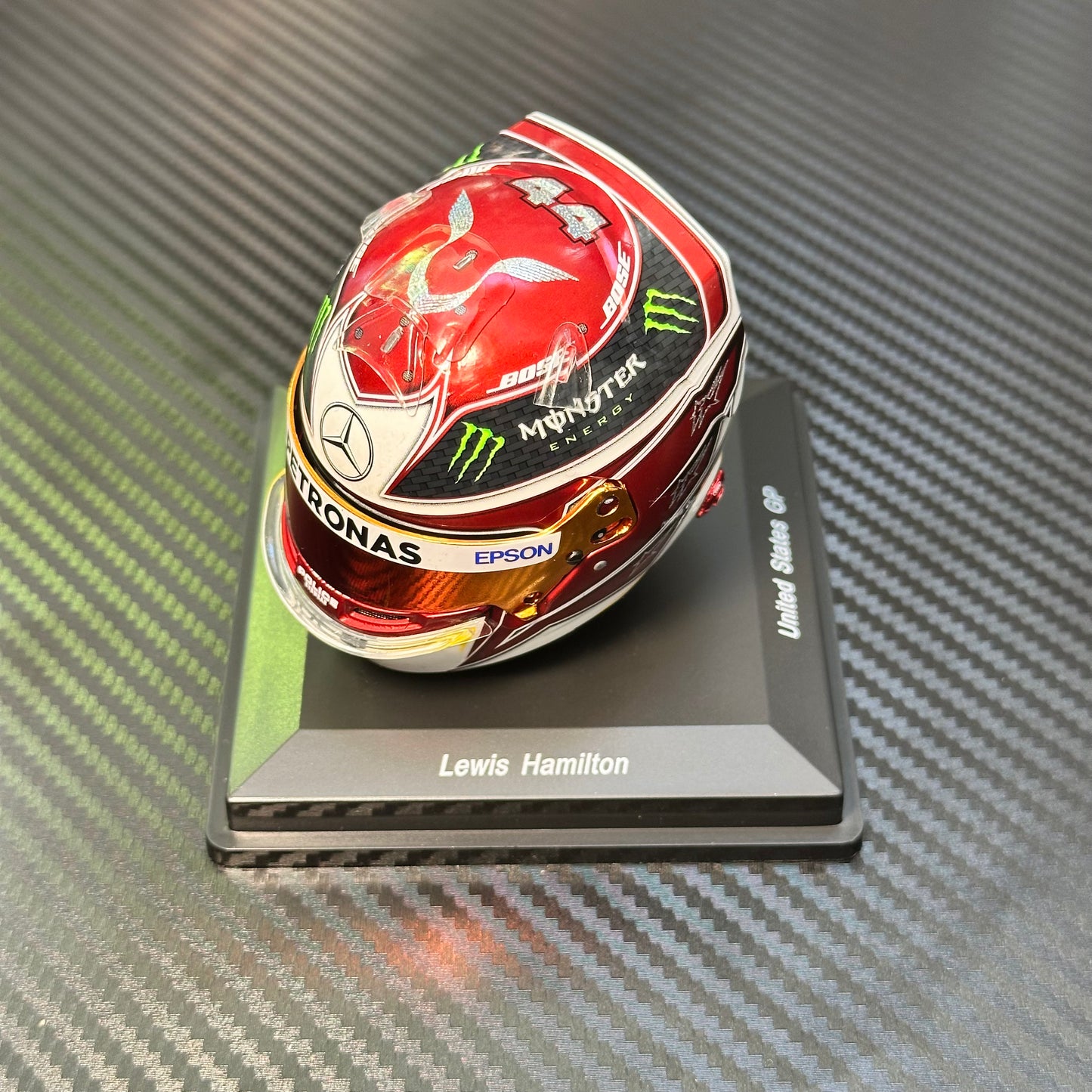 Spark 1:5 Mercedes-AMG F1 2019 Lewis Hamilton US GP World Champion Helmet