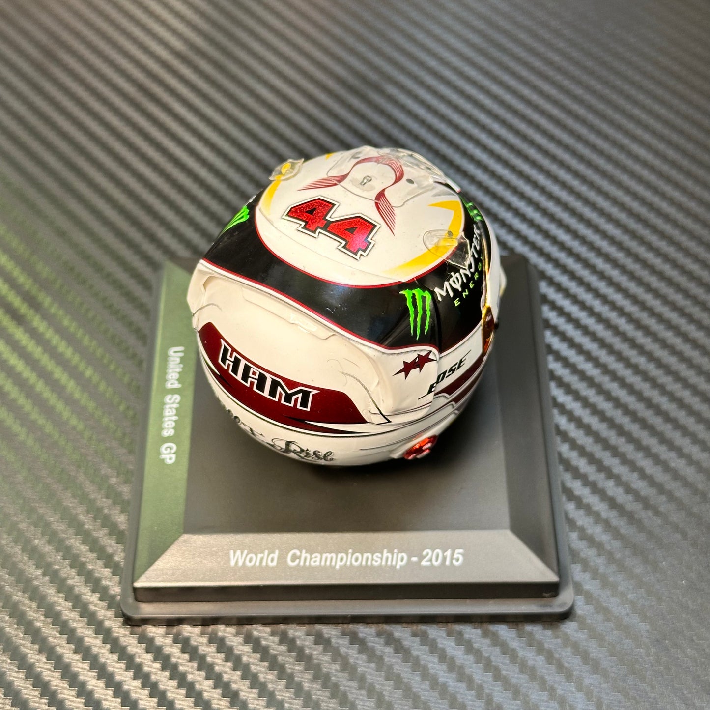 Spark 1:5 Mercedes-AMG F1 2015 Lewis Hamilton US GP World Champion Helmet