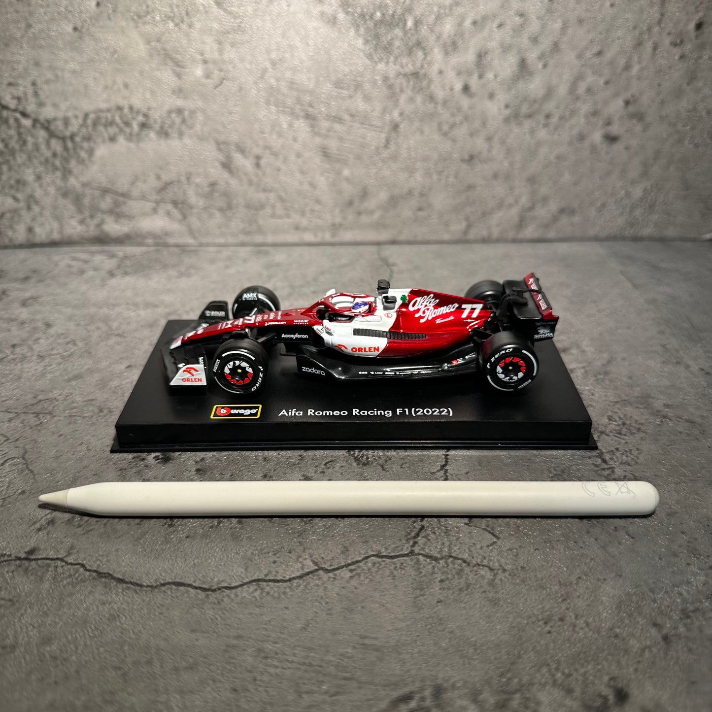 Alfa Romeo - C42 (2022) 1/43 with Driver's Helmet & Showcase