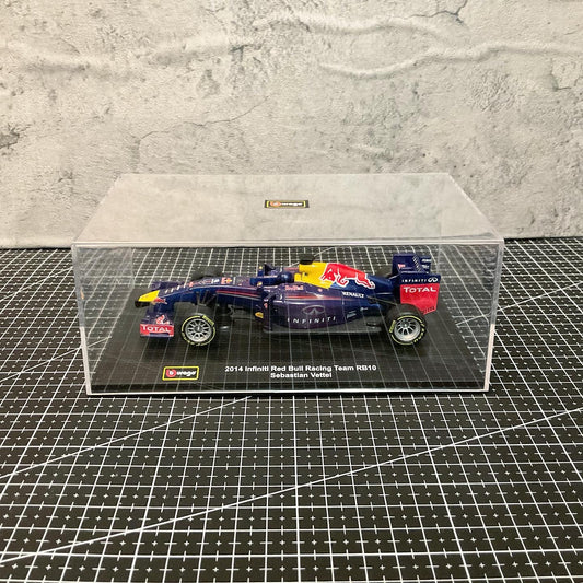 Red Bull Racing - RB10 (2014) 1:32 with Driver's Helmet | Showcase