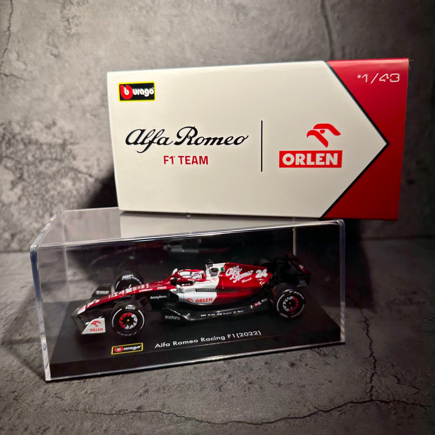 Alfa Romeo - C42 (2022) 1/43 with Driver's Helmet & Showcase