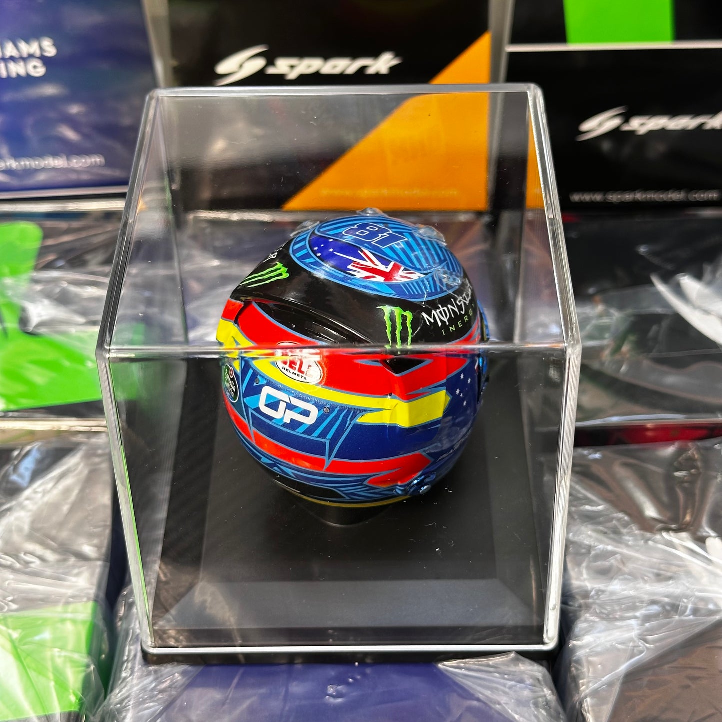 [Pre-Order] Spark 1:5 McLaren F1 2024 Oscar Piastri Season Helmet Model