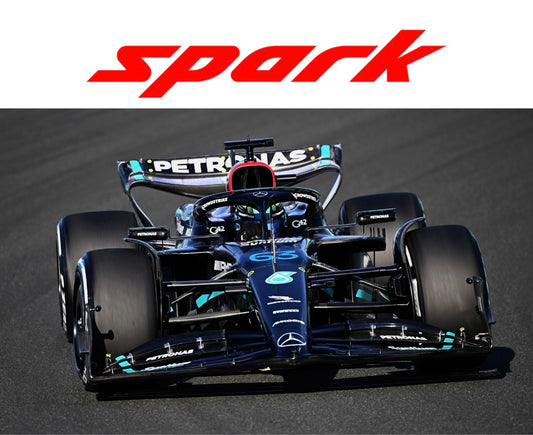 [Pre-Order] Spark Mercedes-AMG Petronas 2023 W14 George Russell 1:18