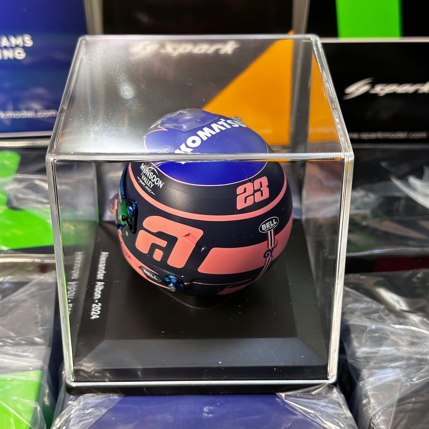 [In-Stock] Spark 1:5 Williams Racing 2024 Alex Albon Season Helmet Model