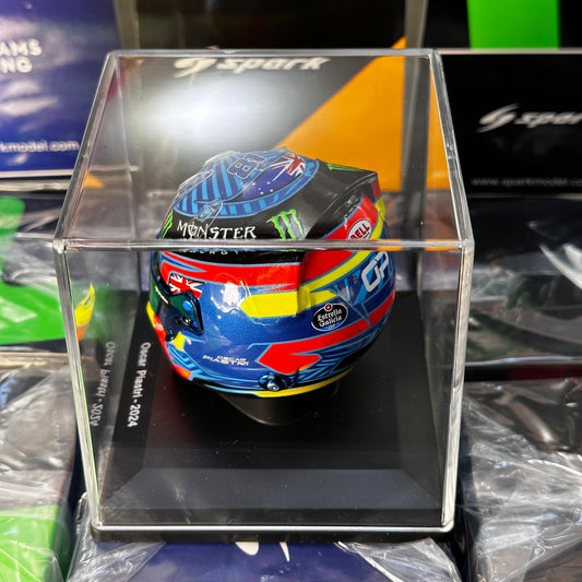 [Pre-Order] Spark 1:5 McLaren F1 2024 Oscar Piastri Season Helmet Model