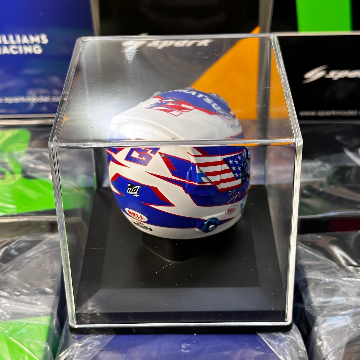 [In-Stock] Spark 1:5 Williams Racing 2024 Logon Sargeant Season Helmet Model