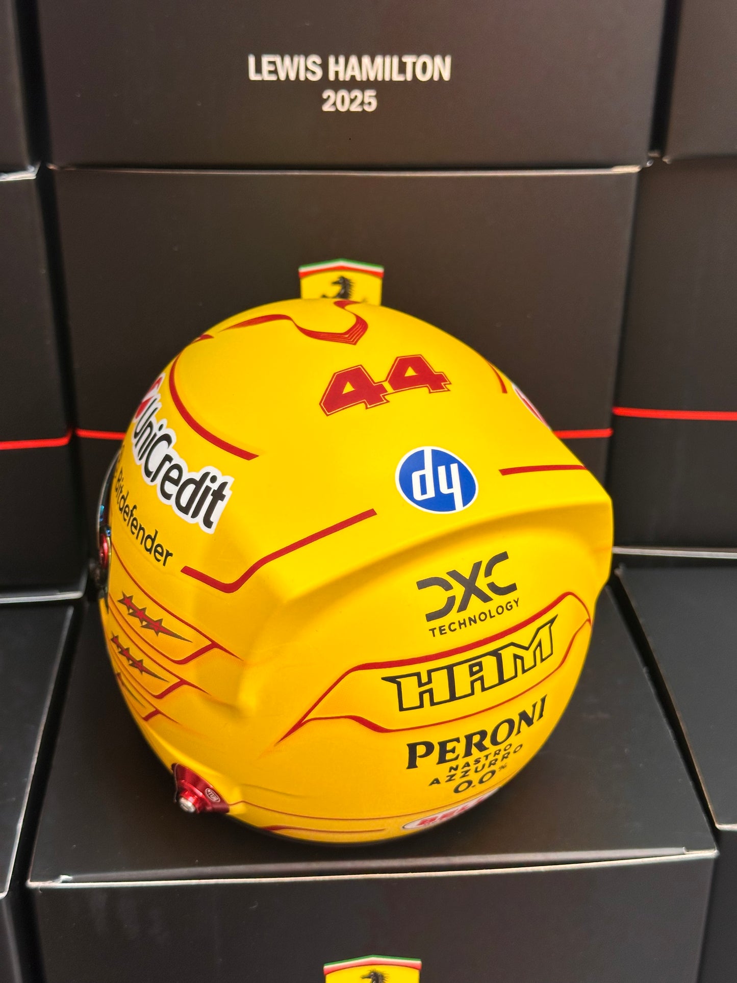 Bell 1:2 Scuderia Ferrari 2025 Lewis Hamilton Helmet