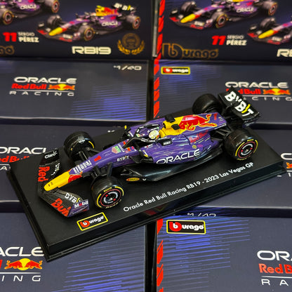 [IN STOCK] Bburago Red Bull Racing (2023) RB19 Las Vegas GP with Driver's Helmet & Showcase 1:43