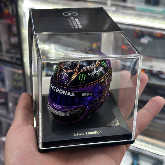 Spark 1:5 Mercedes-AMG F1 2020 Lewis Hamilton Abu Dhabi GP Helmet - Limited Edition