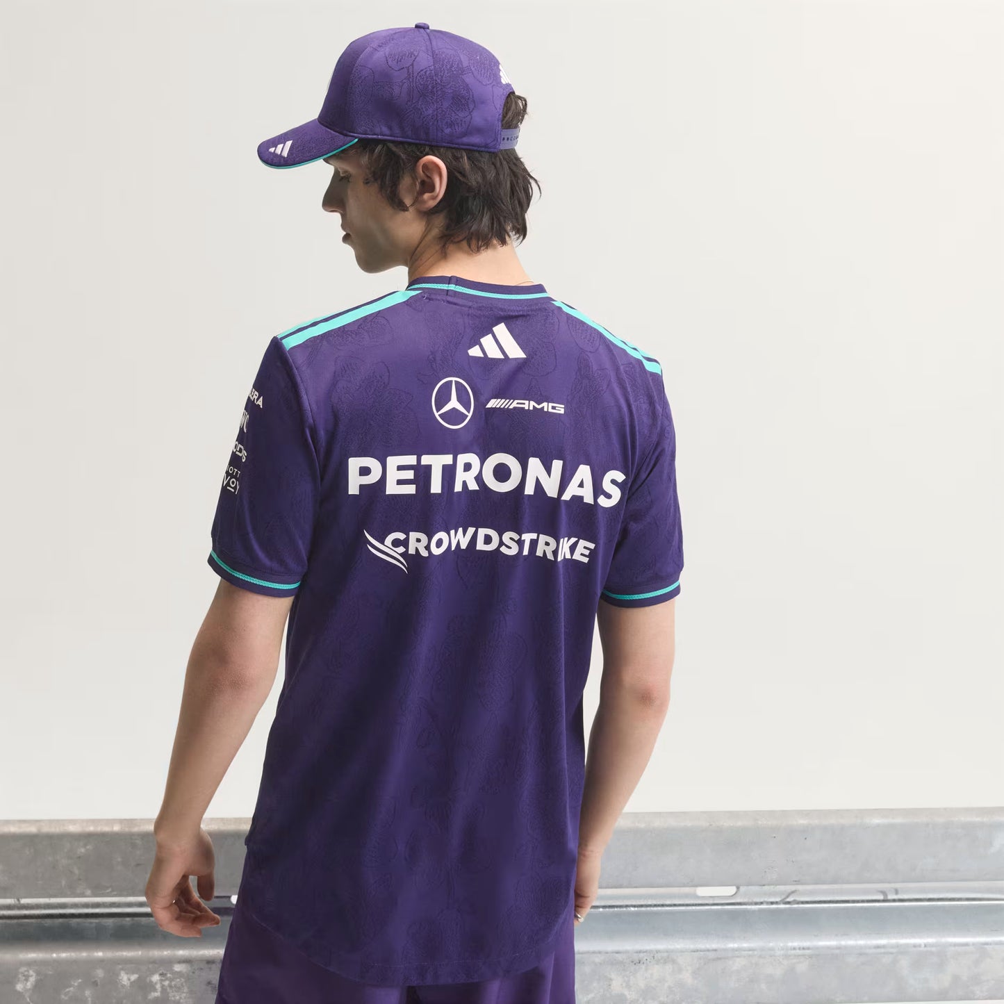 [Pre-Order] Mercedes-AMG F1 2026 Team Authentic Singapore GP T-Shirt