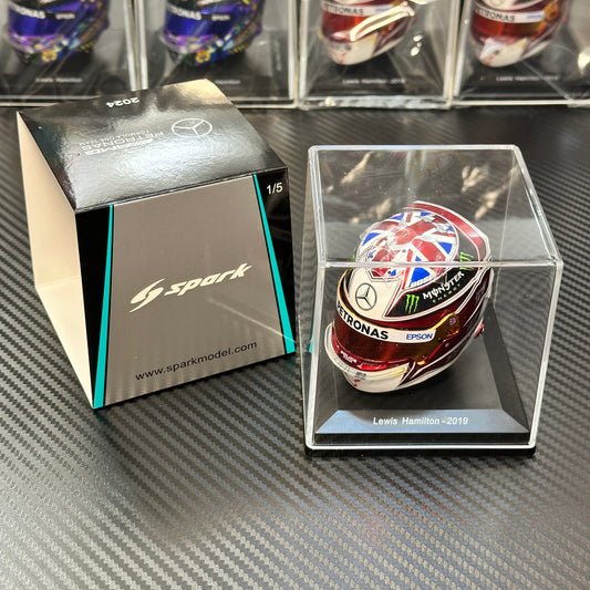 Spark 1:5 Mercedes-AMG F1 2019 Lewis Hamilton British GP Helmet