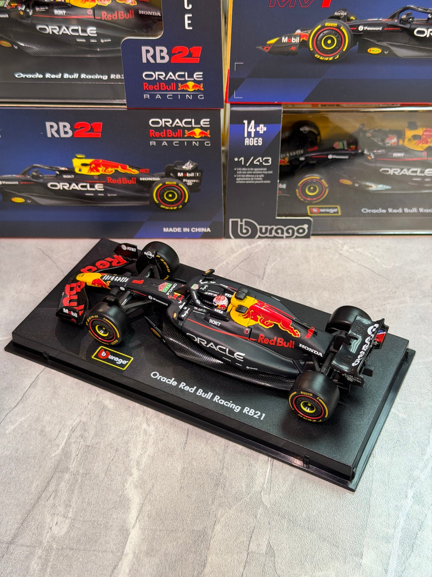 Bburago 1:43 Red Bull Racing 2025 RB21 with Acrylic Showcase