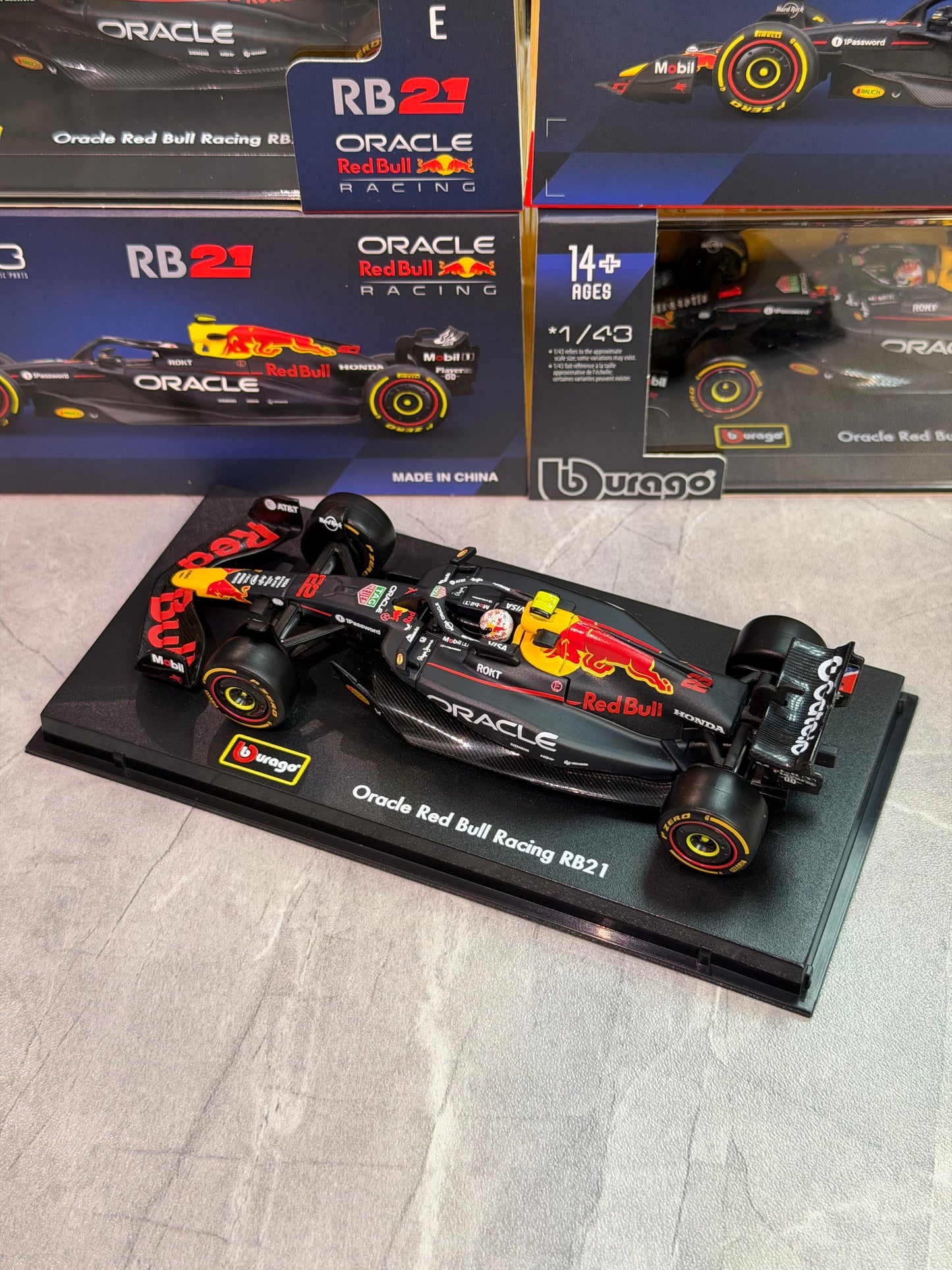 Bburago 1:43 Red Bull Racing 2025 RB21 with Acrylic Showcase
