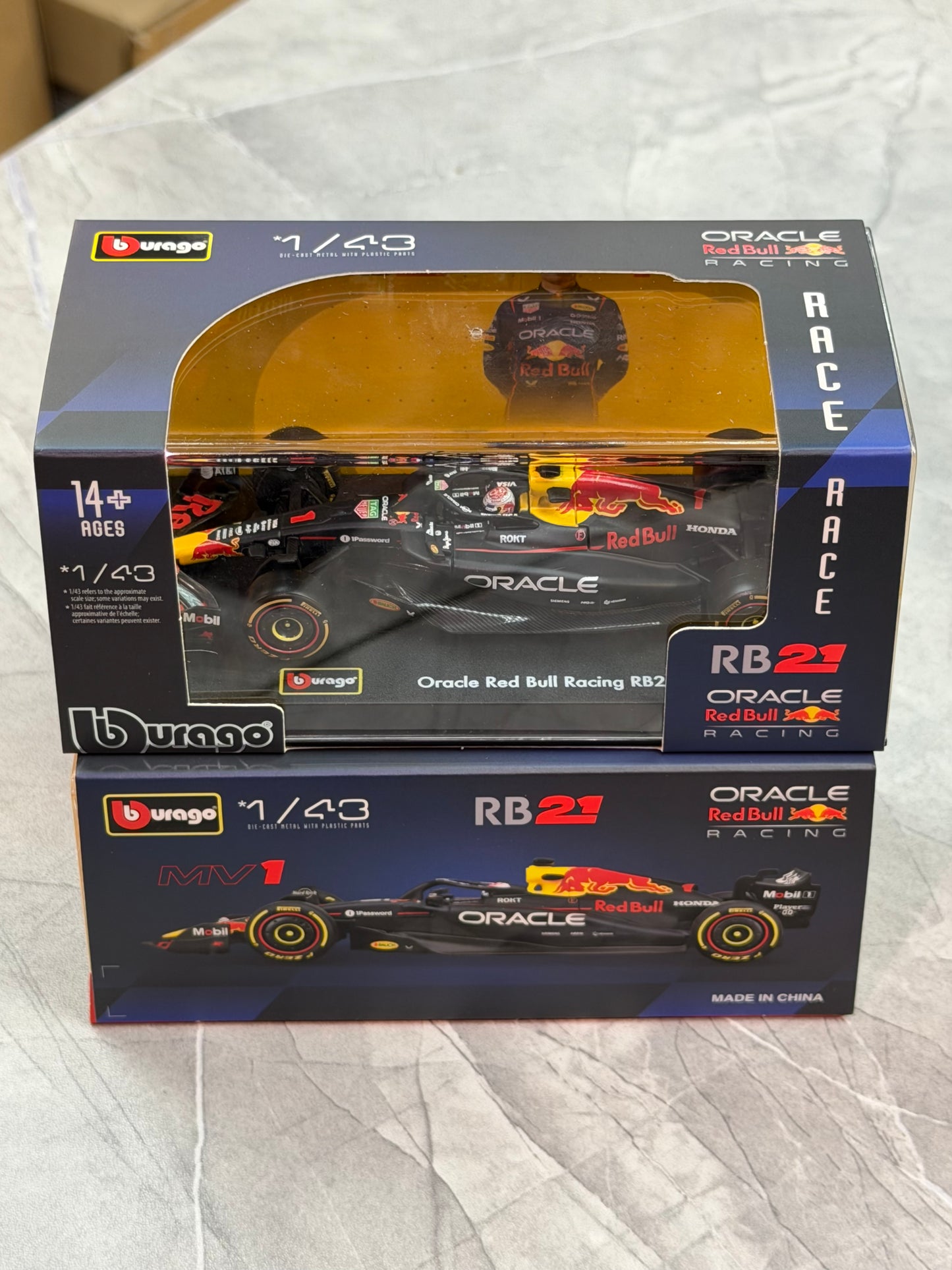 Bburago 1:43 Red Bull Racing 2025 RB21 with Acrylic Showcase