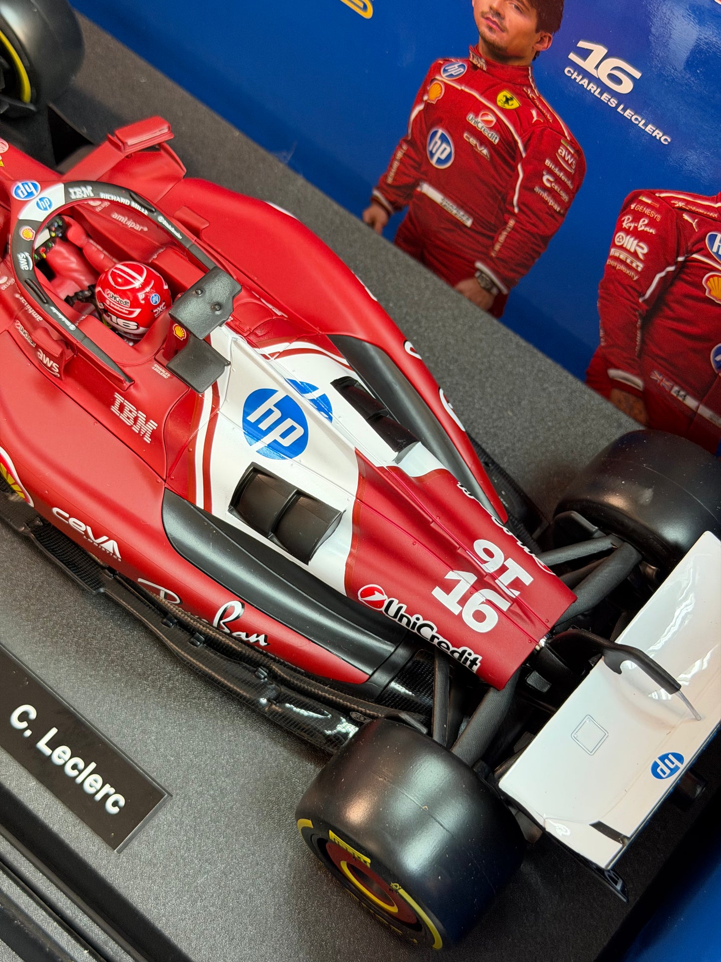 Bburago 1:18 Scuderia Ferrari 2025 SF-25