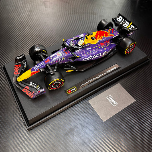 Bburago 1:18 Red Bull Racing 2023 RB19 Max Verstappen Las Vegas GP