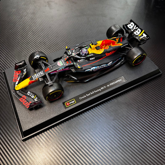 Bburago 1:18 Red Bull Racing 2023 RB19 Max Verstappen Miami GP