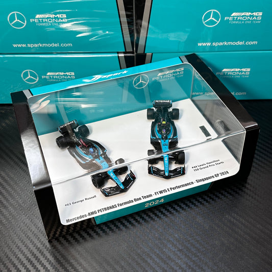 [In-Stock] Spark 1:64 Mercedes-AMG F1 2024 W15 Singapore GP Car Set