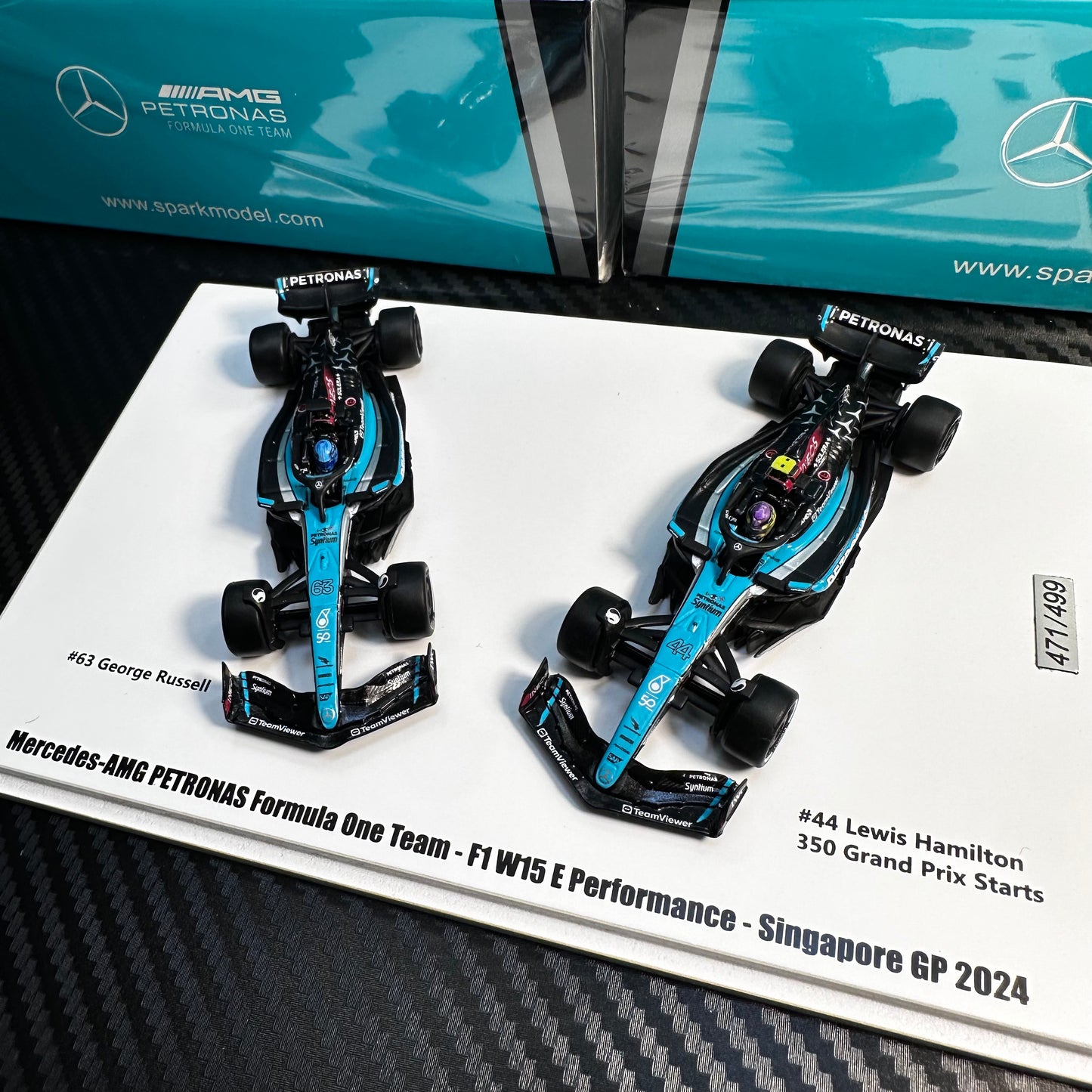 [In-Stock] Spark 1:64 Mercedes-AMG F1 2024 W15 Singapore GP Car Set