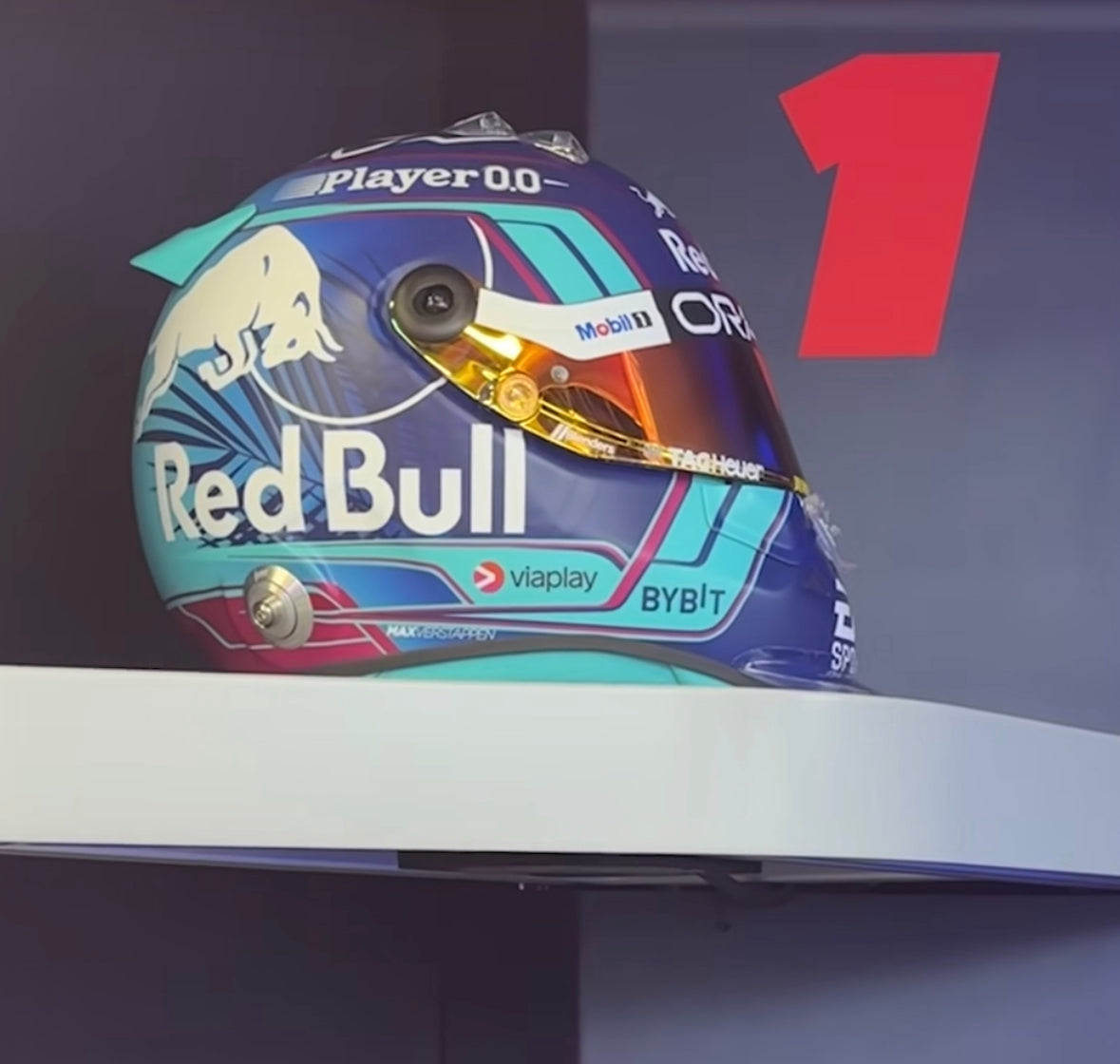 [Pre-Order] Oracle Red Bull Racing 2023 Max Verstappen Miami Limited Edition Helmet 1:2