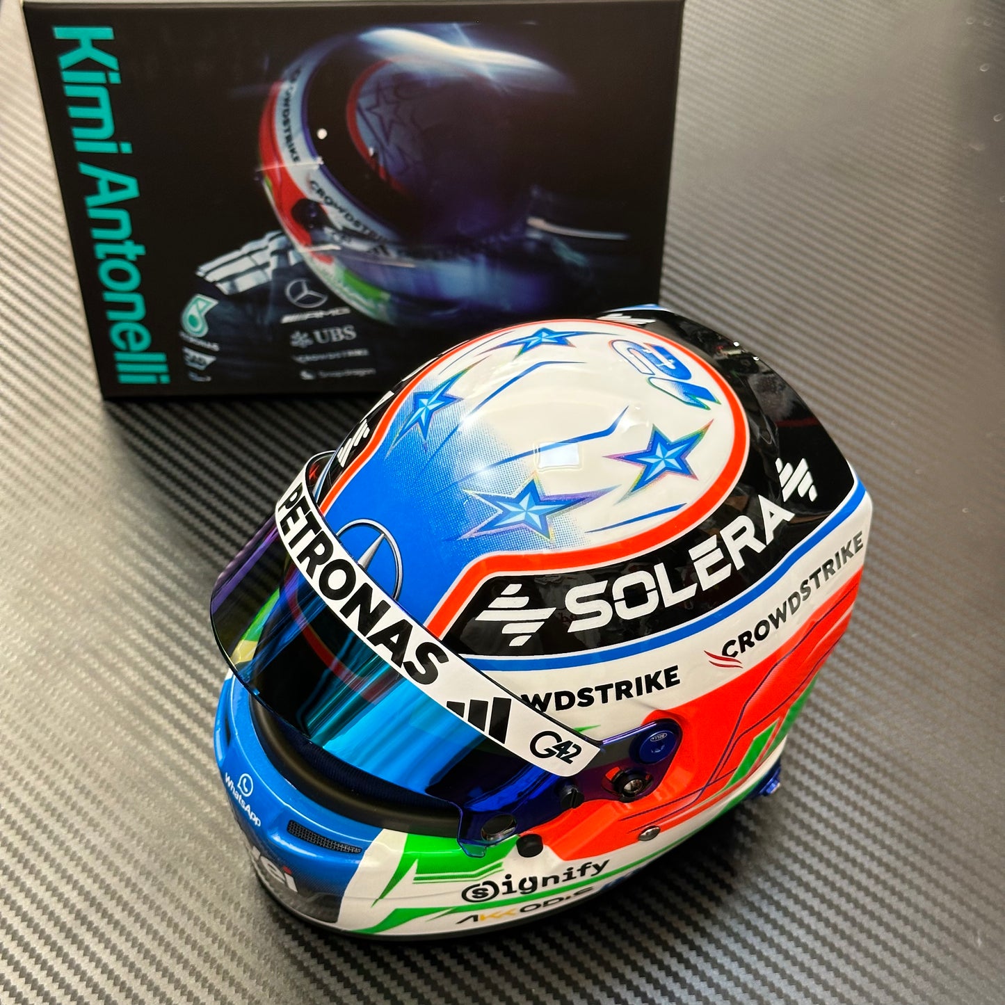 [Pre-Order] Bell 1:2 Mercedes-AMG F1 2025 Kimi Antonelli Helmet