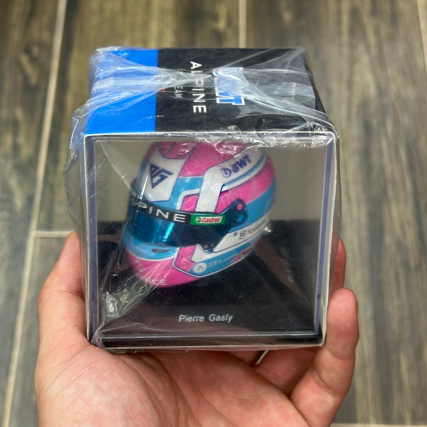 Spark 1:5 Driver Helmet Models Clearance (Mix Styles)