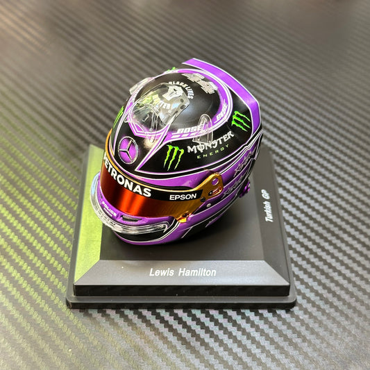 Spark 1:5 Mercedes-AMG F1 2020 Lewis Hamilton Turkish GP World Champion Helmet