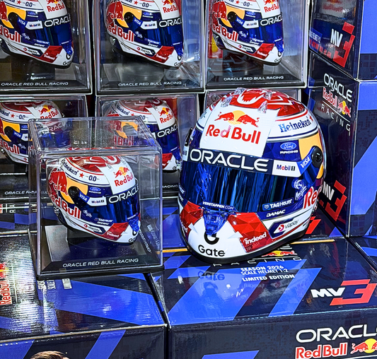 Red Bull Racing 2026 Max Verstappen Season Helmet 1:4 & 1:2