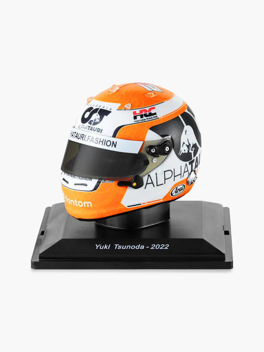 [Pre-Order] Spark Scuderia Alpha Tauri Yuki Tsunoda 2022 Helmet Model 1:5