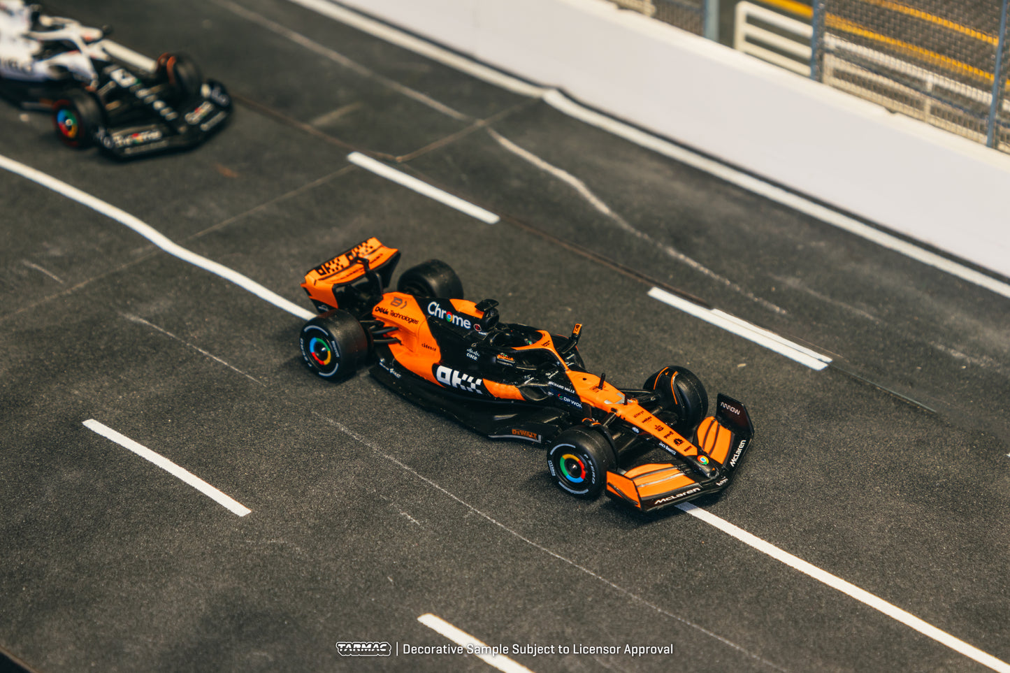 [Pre-Order] Tarmac 1:64 McLaren F1 2024 MCL38 Livery Showcar