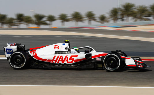 [PRE-ORDER] Minichamps 1:18 F1 (2022) Haas VF22 Bahrain GP