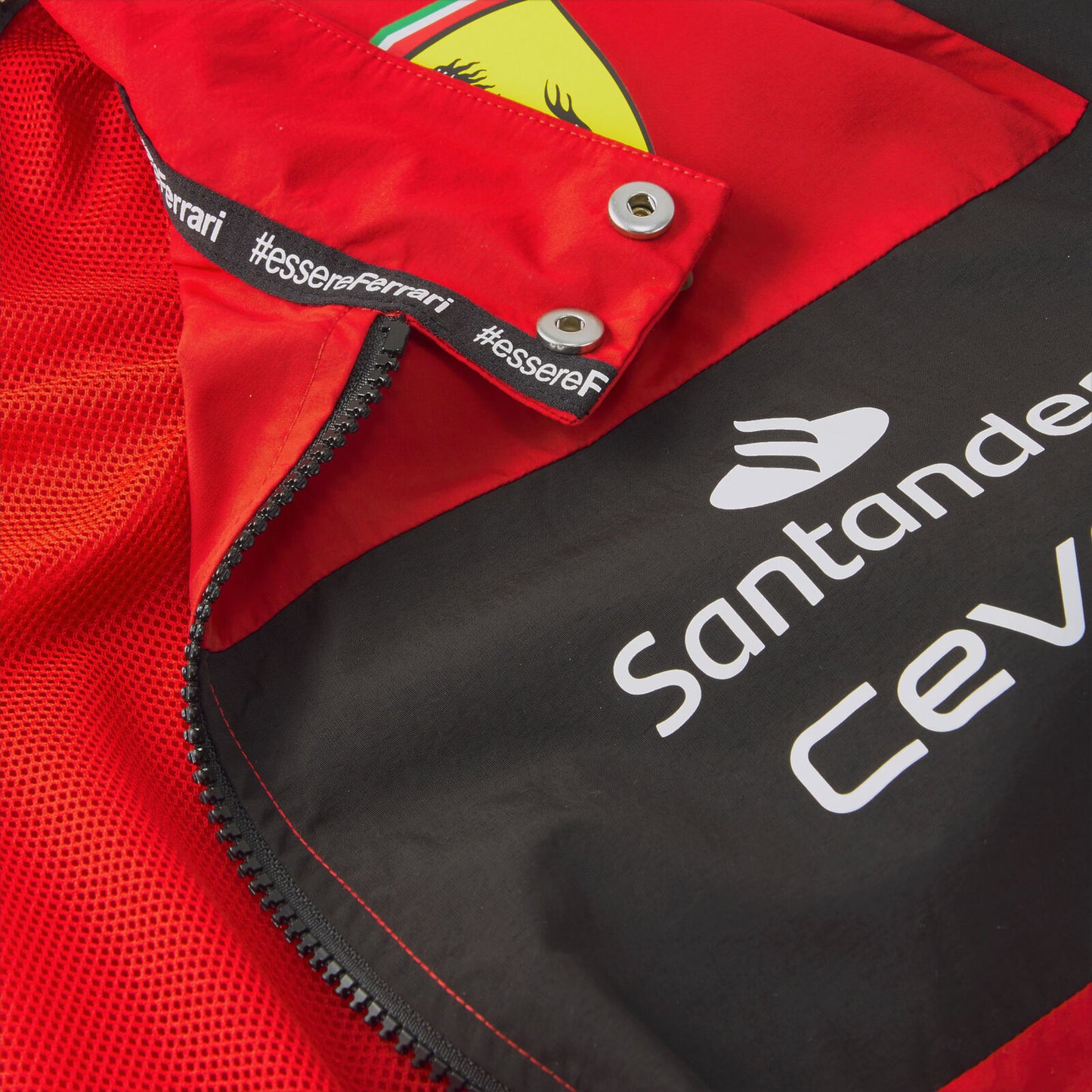 [PRE-ORDER] Scuderia Ferrari 2022 Team Summer Jacket
