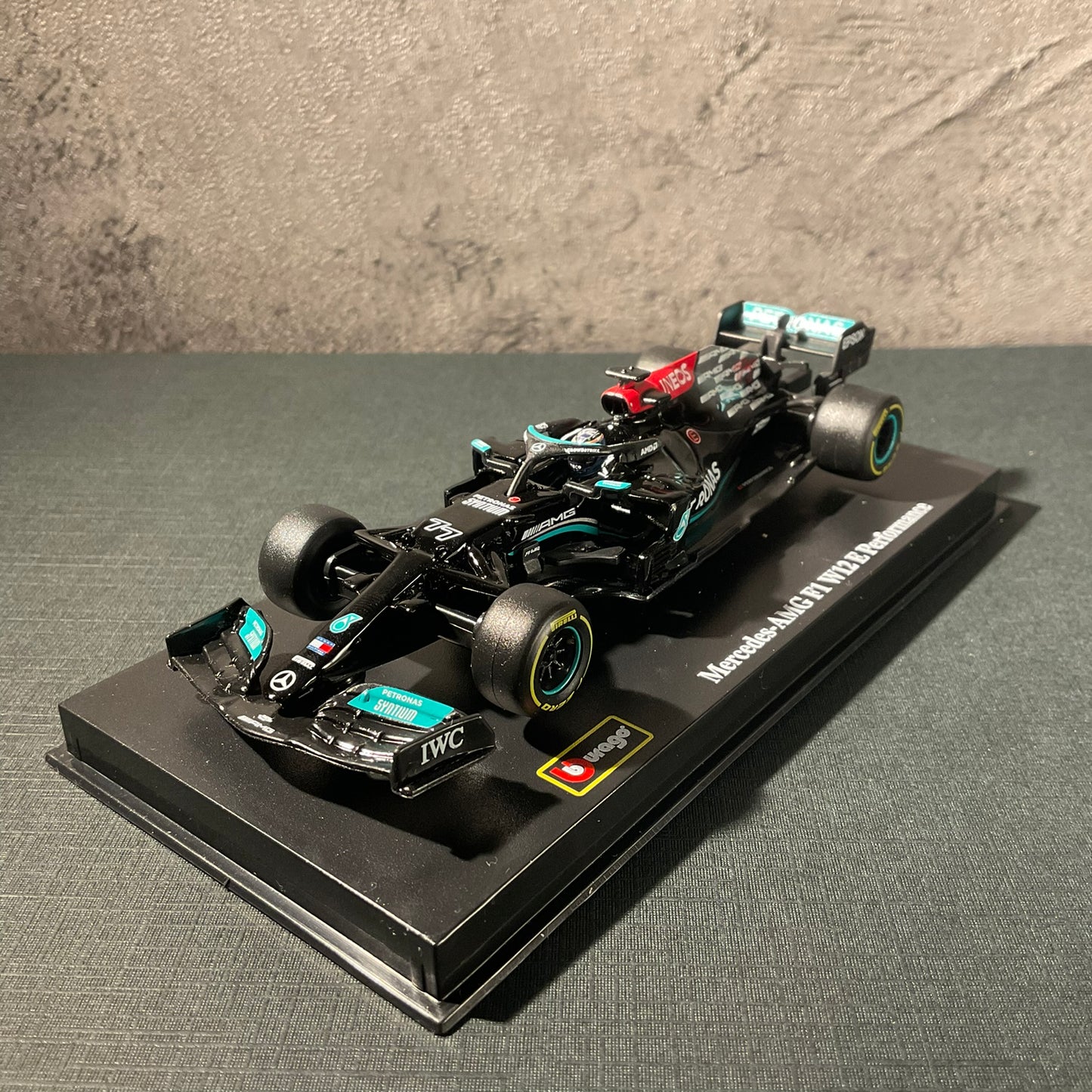 Mercedes-AMG F1 - W12E Performance (2021) - 1:43 with Driver's Helmet | Showcase 