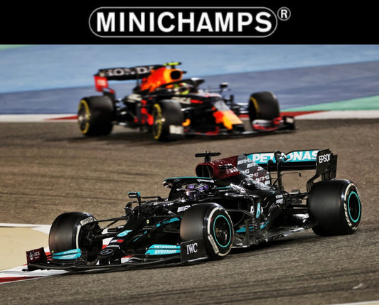 [PRE-ORDER] Minichamps 1/18 F1 (2021) Mercedes-AMG W12 Lewis Hamilton Bahrain Grand Prix