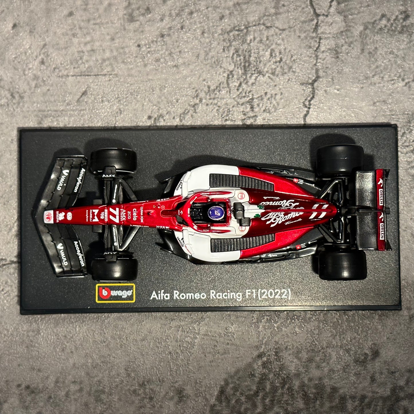 Alfa Romeo - C42 (2022) 1/43 with Driver's Helmet & Showcase