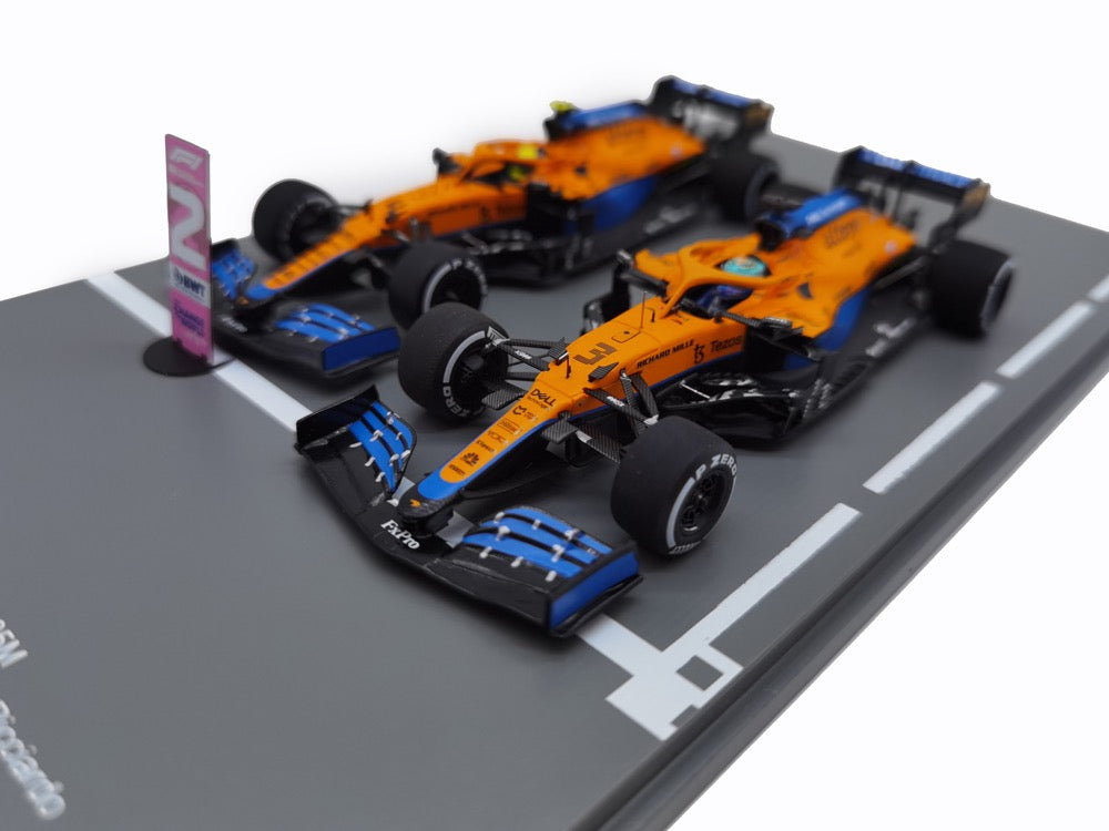 [PRE-ORDER] Spark 1/43 McLaren MCL35M Italian Grand Prix 1-2 with Pit Board and Position Stand