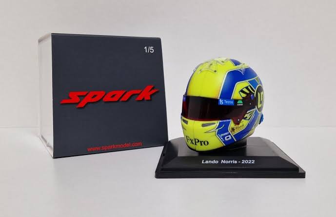 [Pre-Order] McLaren Spark Lando Norris Replica 1:5 Helmet Model 2022