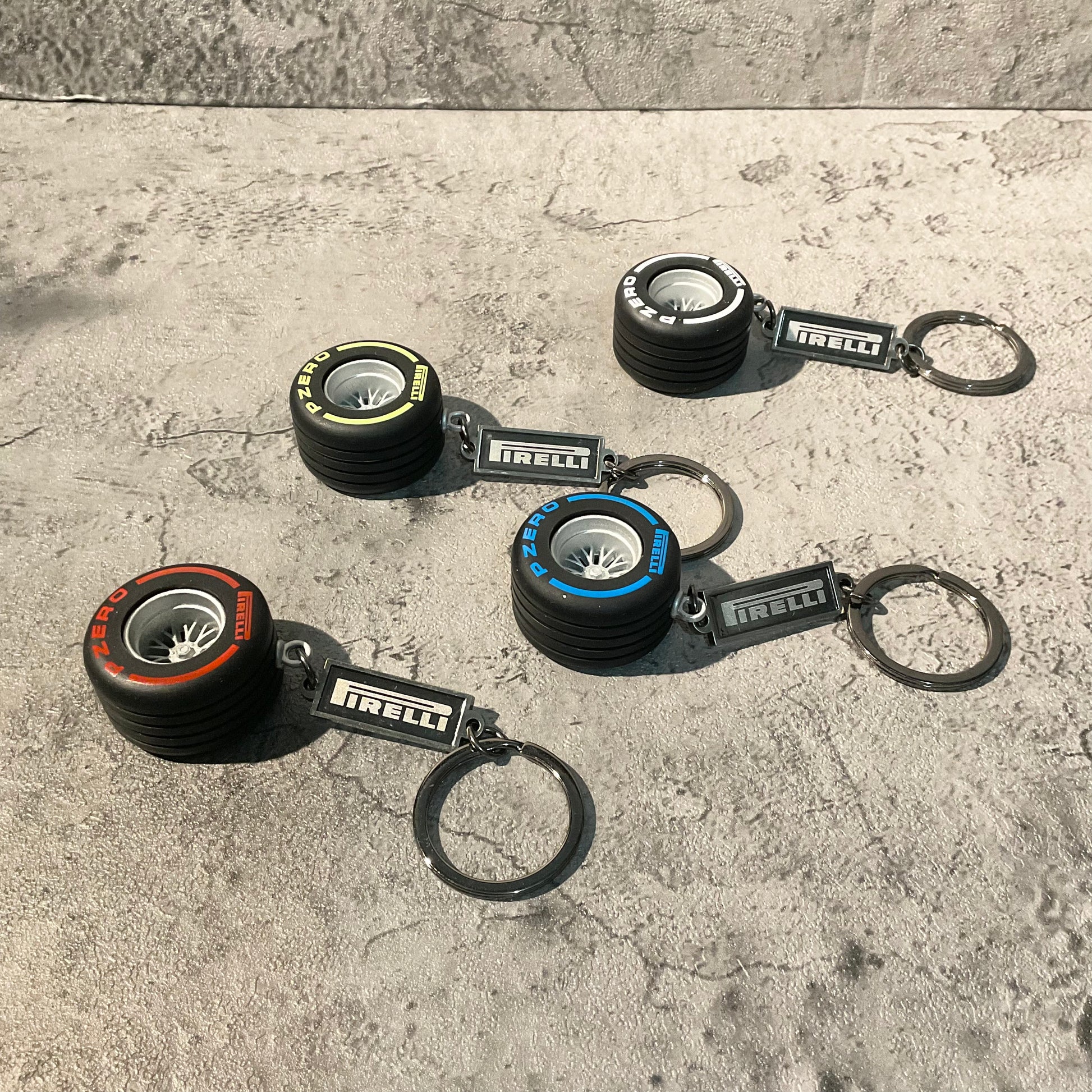 KeyChain - F1 Pirelli – PACIERS 香港一級方程式實體店