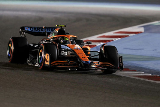 [PRE-ORDER] Minichamps 1:18 F1 (2022) McLaren MCL36 Bahrain Grand Prix