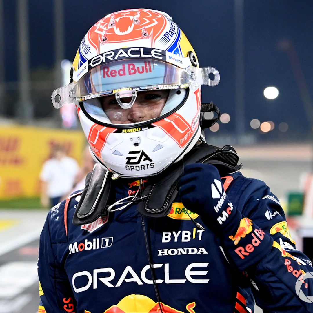 [Pre-Order] Oracle Red Bull Racing Max Verstappen 1:2 Helmet 2023